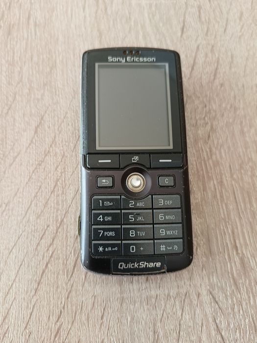 Sony Ericson K750.