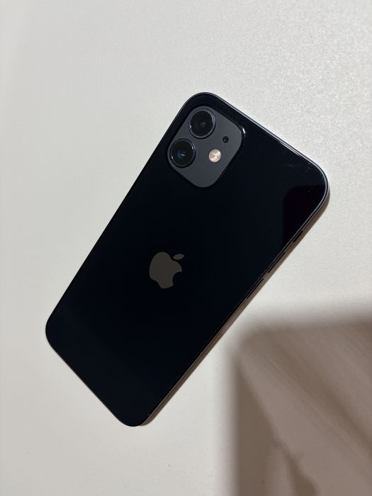iPhone 12 128GB Preto – Bom Estado + Caixa