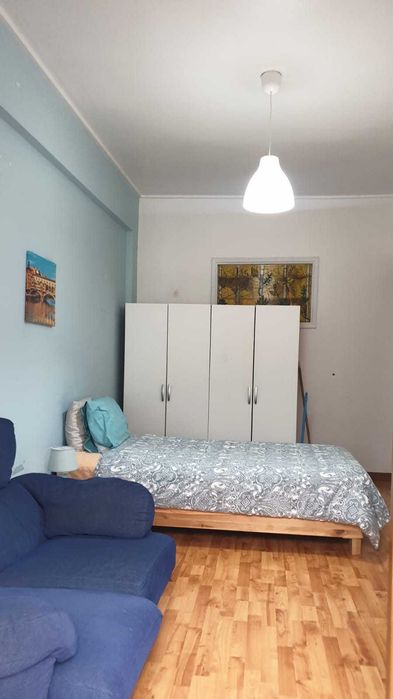 Quarto de solteiro em Almada cacilhas.