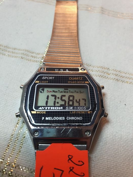 Zegarek z melodyjkami U. S. A.