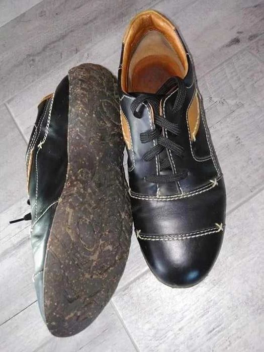 Buty skóra naturalna skórzane rozmiar 39 esmara