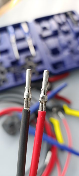 Кабель - подовжувач для сонячних панелей з роз'ємами MC4, 2м