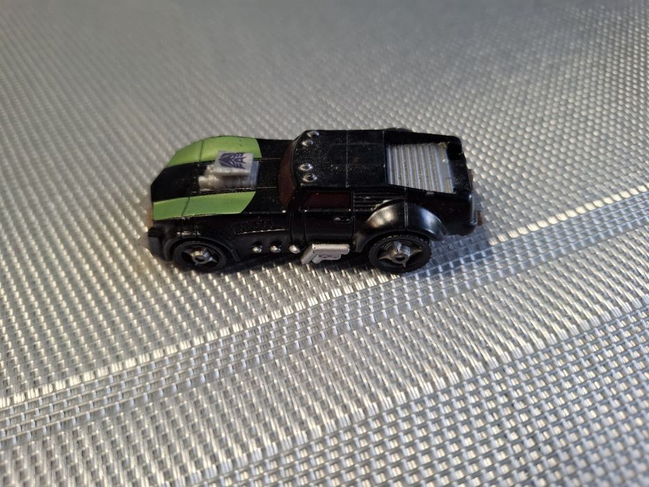 Model samochodu skala 1:64