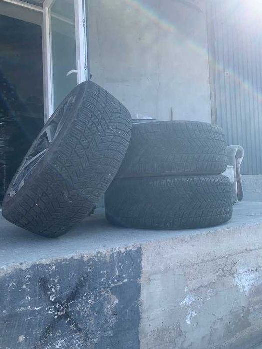 Диски с зимней резиной Michelin X-Ice Snow SUV 265/45 R21