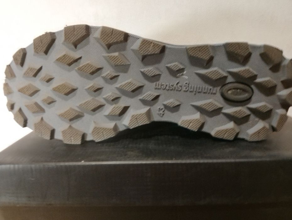 Чоловіче зимове взуття, 43 розміру