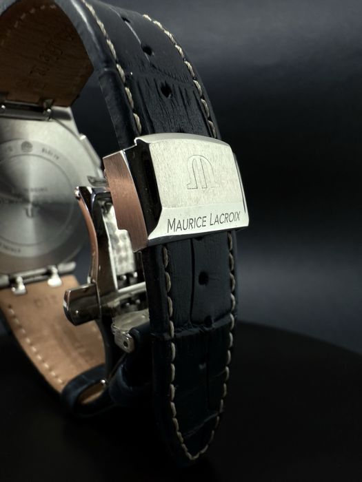 Швейцарський годинник Maurice Lacroix