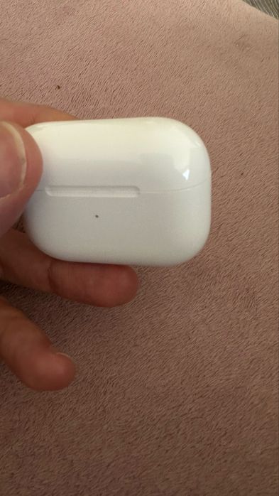 Etui ładujace Apple watch pro - pierwszej generacji