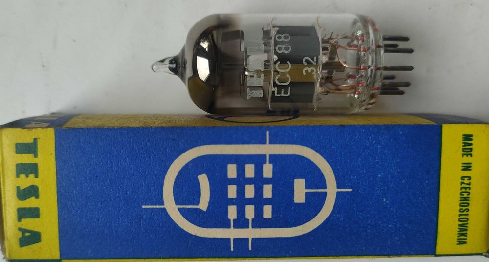 LAMPA elektronowa ECC88 Tesla NOS