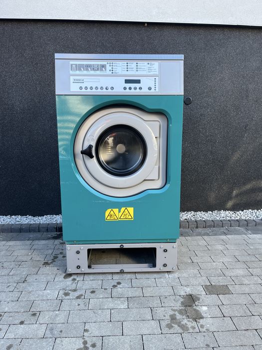 *Pralka przemysłowa*