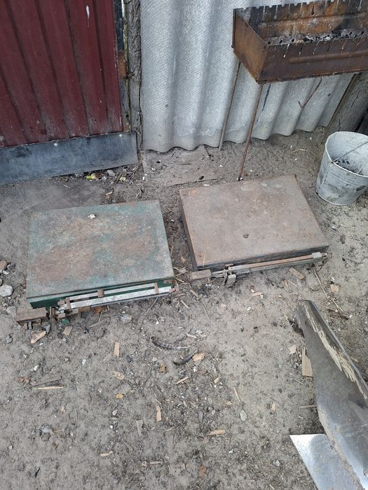 Продам 2 ваги ціна вказана за 2 штуки