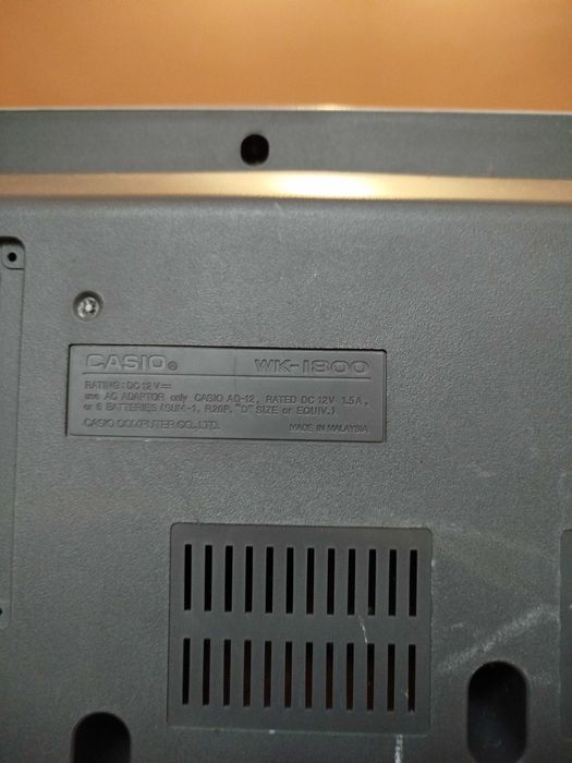 Teclado Casio WK-1800 Digital Piano Keyboard