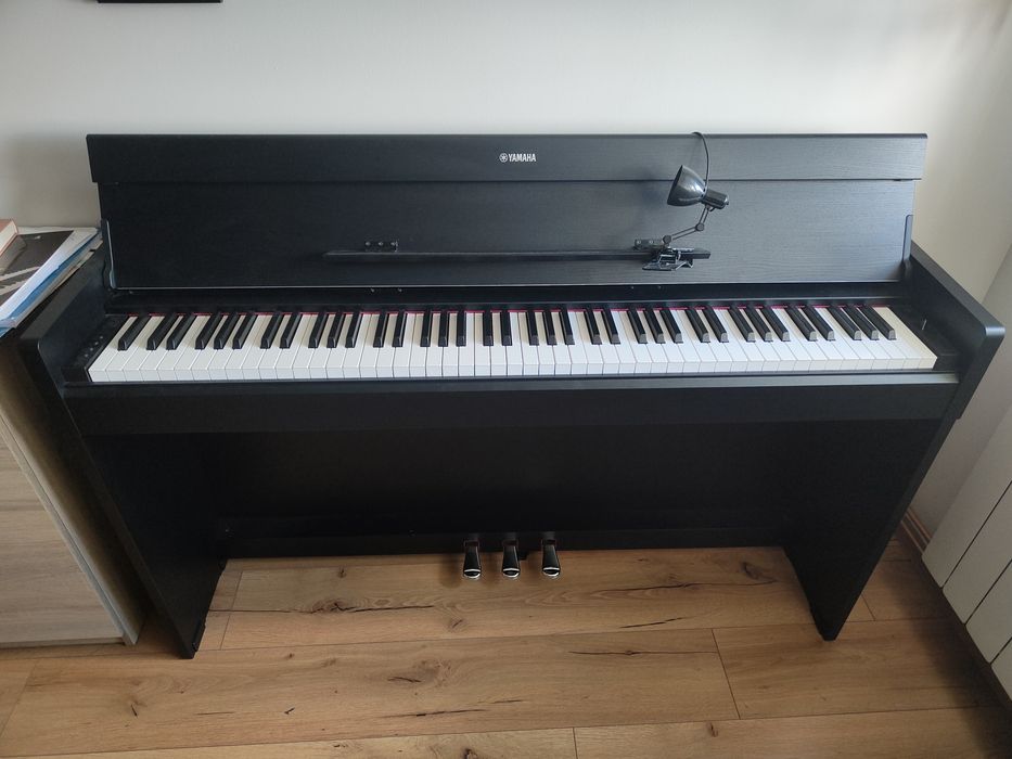 Pianino cyfrowe YAMAHA