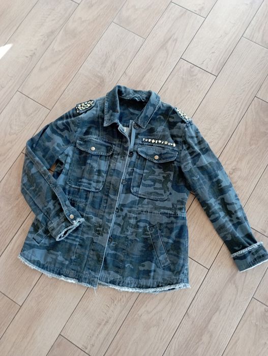 Kurtka a'la jeans militarna ozdobne kamienie