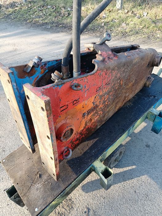 Młot hydrauliczny krupp HM305.