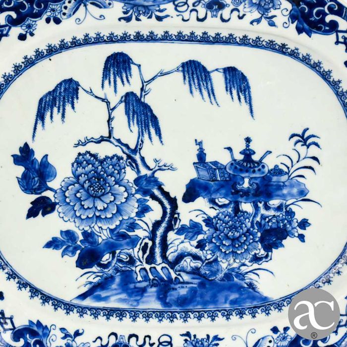 Travessa em porcelana da China, Período Qianlong, séc. XVIII