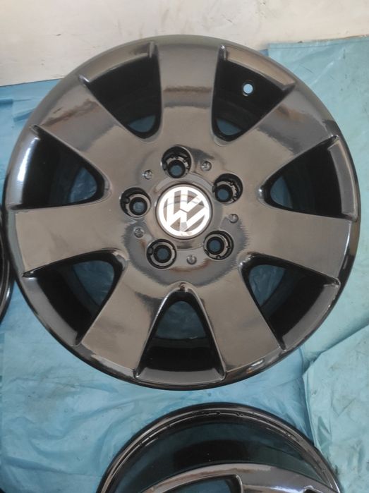 83 Felgi aluminiowe ORYGINAŁ VW VOLKSWAGEN T5 56 R 16 5x120 Czarne