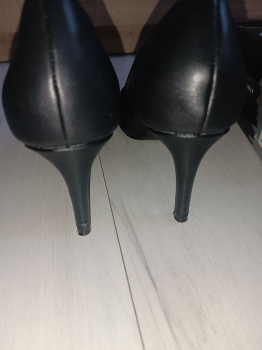 Czółenka/szpilki czarne rozmiar 38