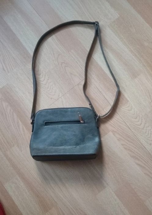 Fajna, elegancka torebka damska. Piękny kolor. Jak nowa !