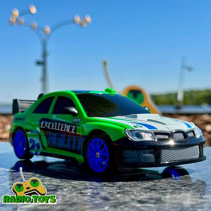 Машинка для дрифту на радиоуправлении Subaru Impreza. Дрифт машинка