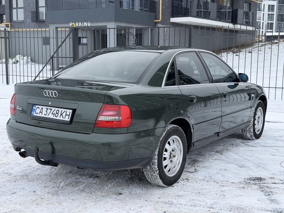Audi A4 1.6  на Автоматі