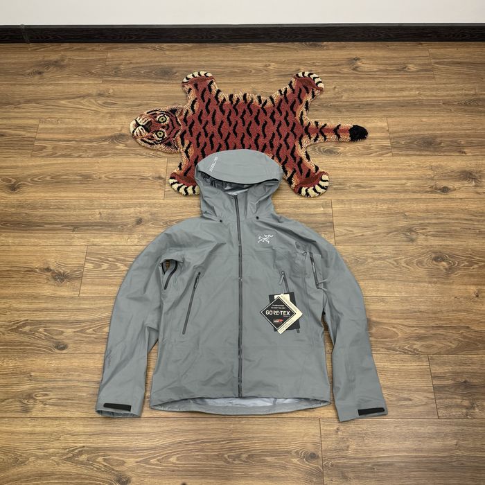 Arcteryx Beta SL