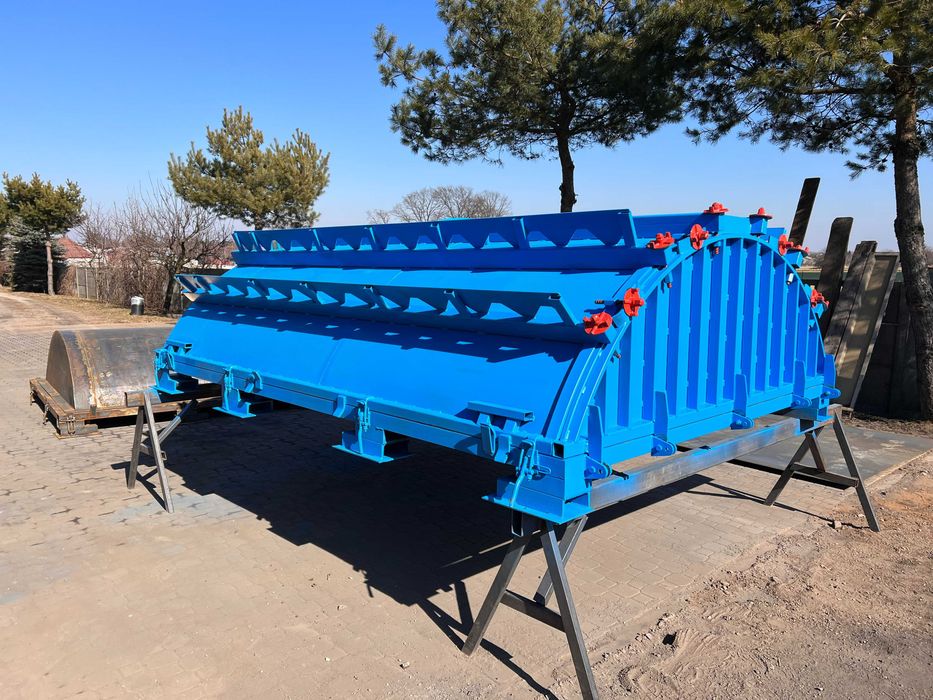 Samowibracyjna forma stalowa, produkcja form do piwnic, szamb, kanałów