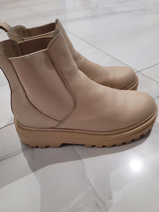 Buty Lasocki beżowe ze skóry rozmiar 39 stan bardzo dobry