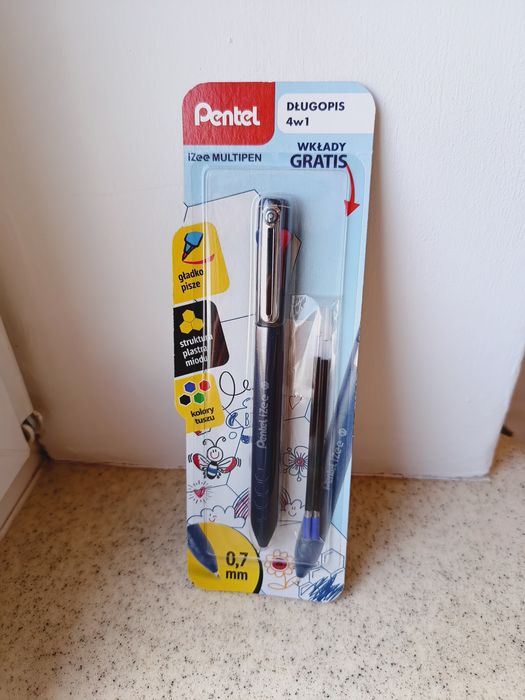 Długopis Pentel, cztery kolory, dwa wkłady gratis