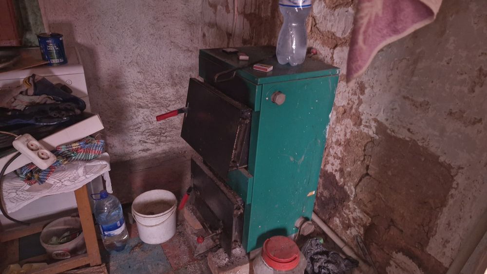 Тільки продаж. Половина будинку з власним подвір'ям. Власник