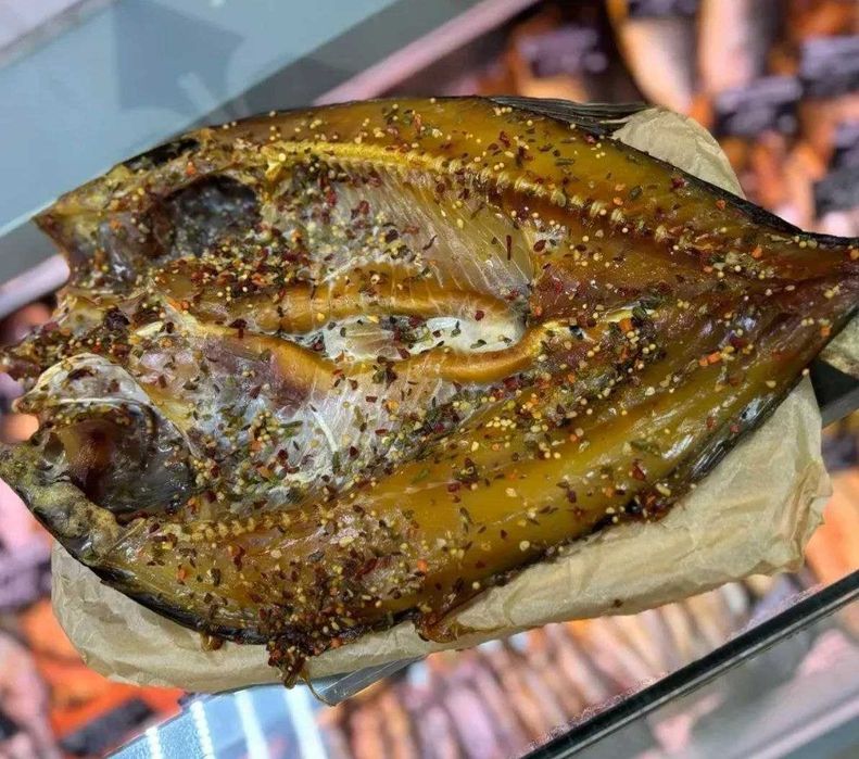 Копчена Риба рыба копченая опт роздріб, пресерви, салати, курка копчена