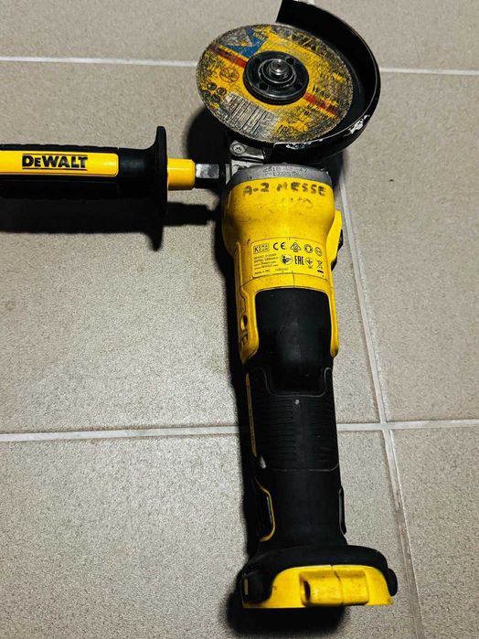szlifierka akumulatorowa Dewalt DCG405FN