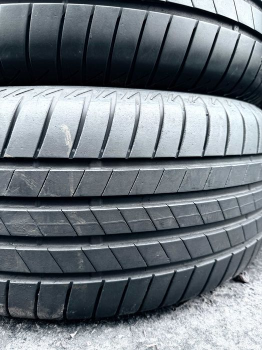 235 50 18 Bridgestone Turanza T005 90% Шини Літо