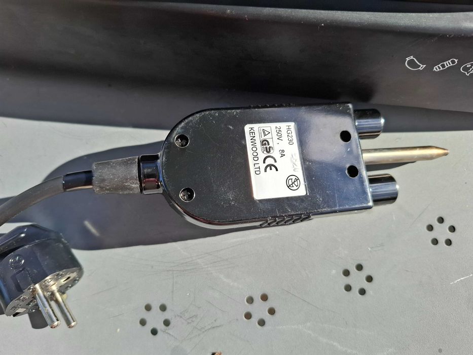 Grill elektryczny Kenwood 2 kW