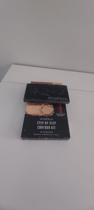 Smashbox Step By Step paletka do konturowania z pędzelkiem