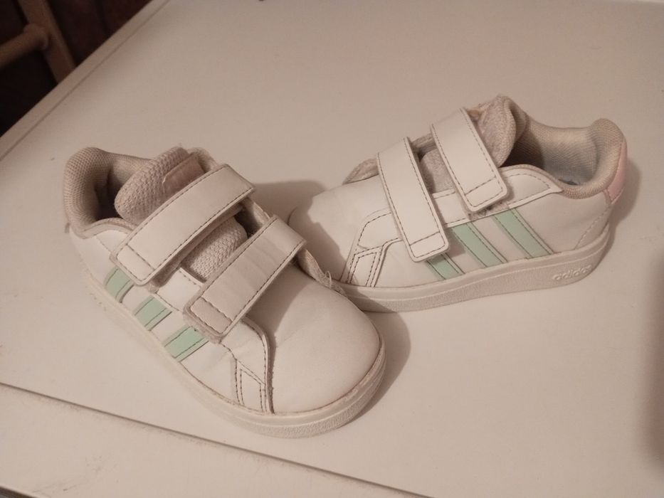 Buty dla dziewczynki rozmiar 23
