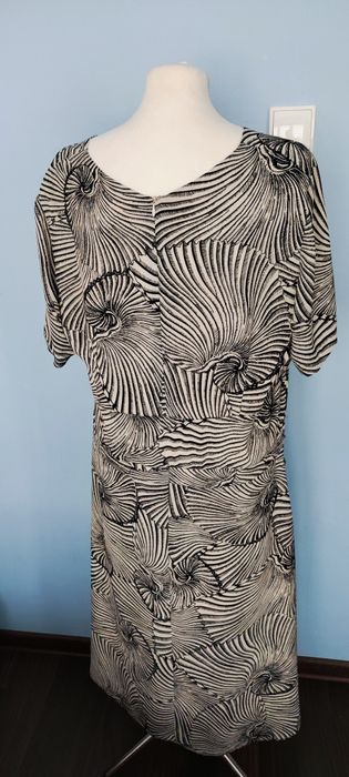 Elegancka sukienka 42 na wesele