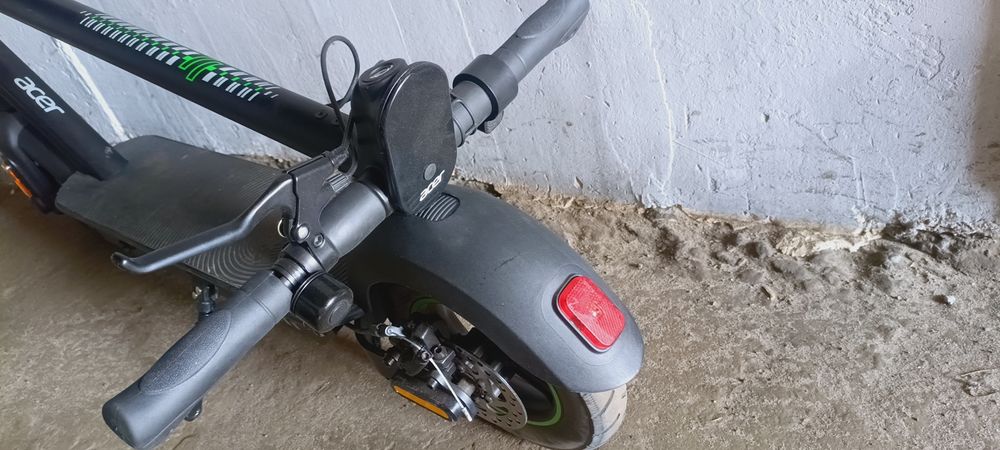 Acer electric scooter ES Series 5