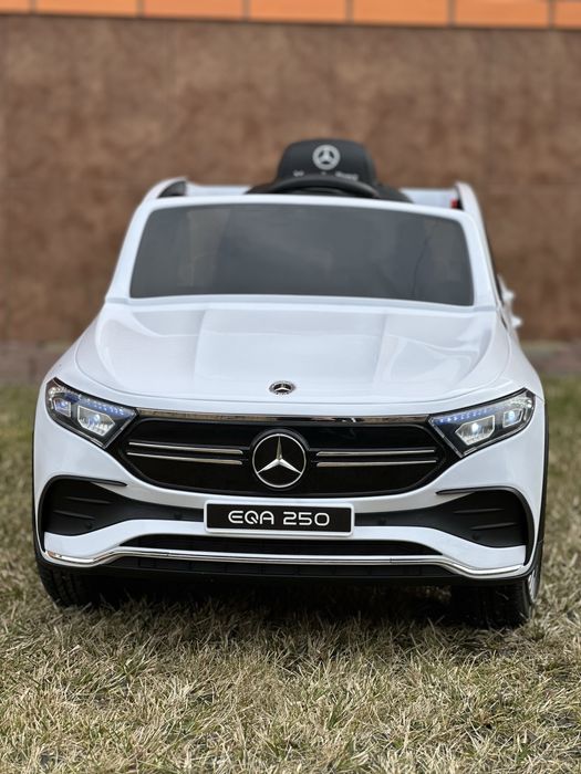 Авто для дитини Мерседес Mercedes EQA Дитячий електромобіль Наявність