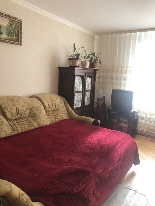 Окрема, велика кімната район вокзалу залізничного