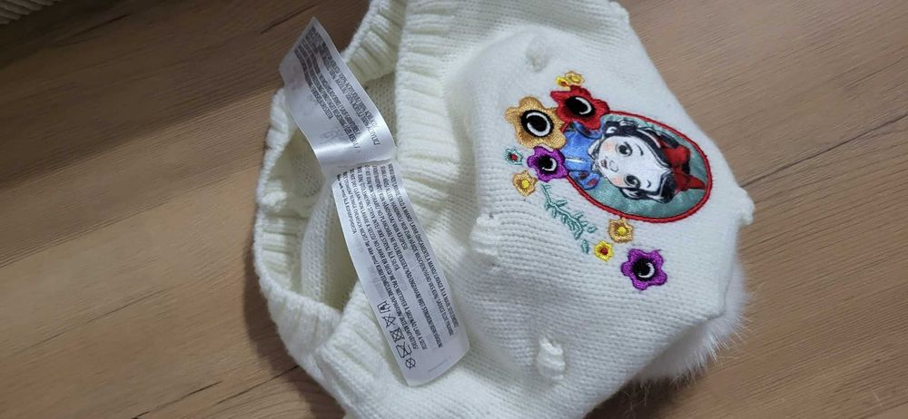 Czapeczka Dziewczęca Disney, dzianinowa, z Królewną Śnieżką