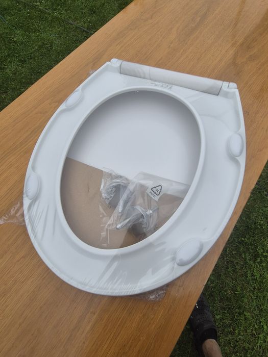 Deska sedesowa wolnoopadajaca do wc