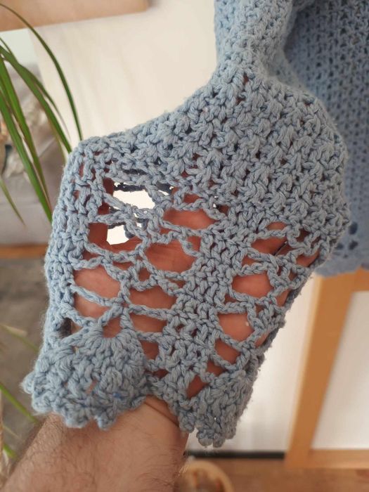 Sweter ręcznie robiony