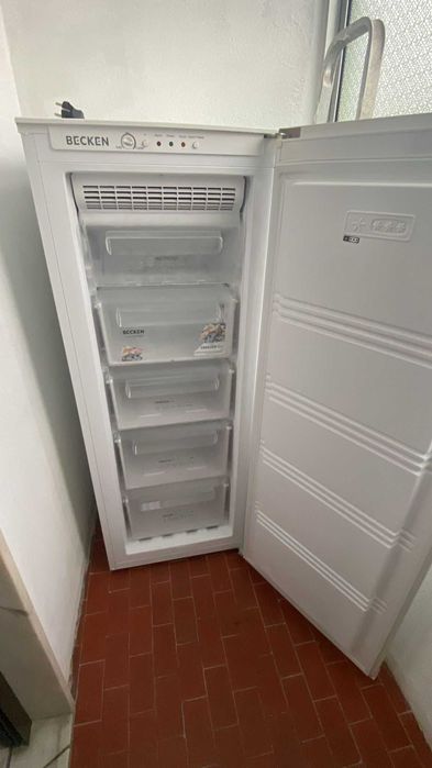 Arca Vertical BECKEN - 155L