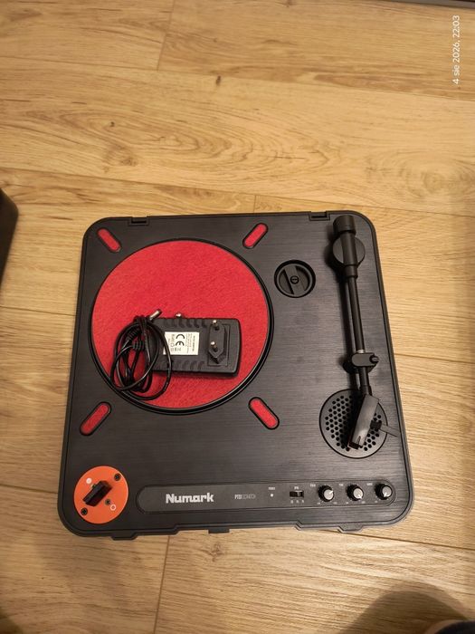 Numark PT01 Scratch - gramofon przenośny do skreczu