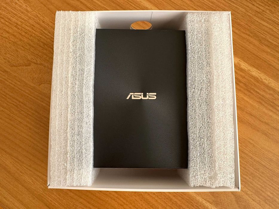 ASUS ZenDrive U7M