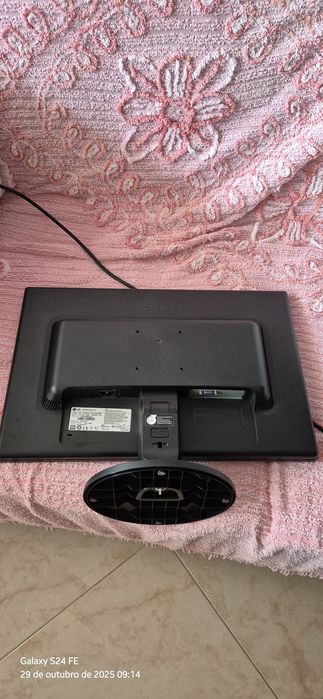 Monitor LG 22" - FLATRON W2241S-BF