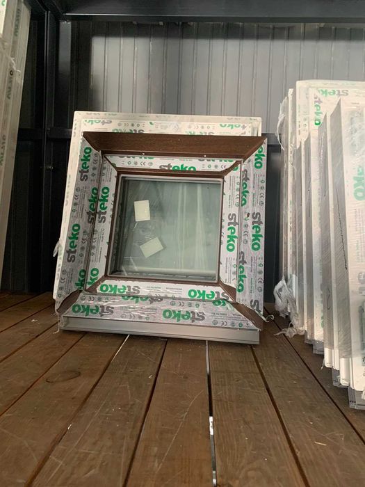 Продаємо металопластикові вікна та двері. Купити вікна Вараш