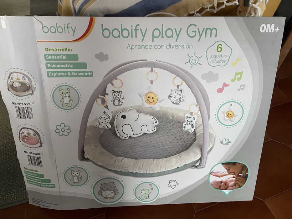 Tapete de atividades - Bebé