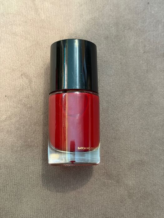 Czerwony lakier do paznokci MAX & MORE - 9ml