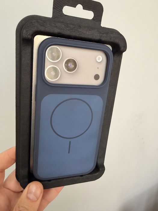 Чехол iphone 17 pro max